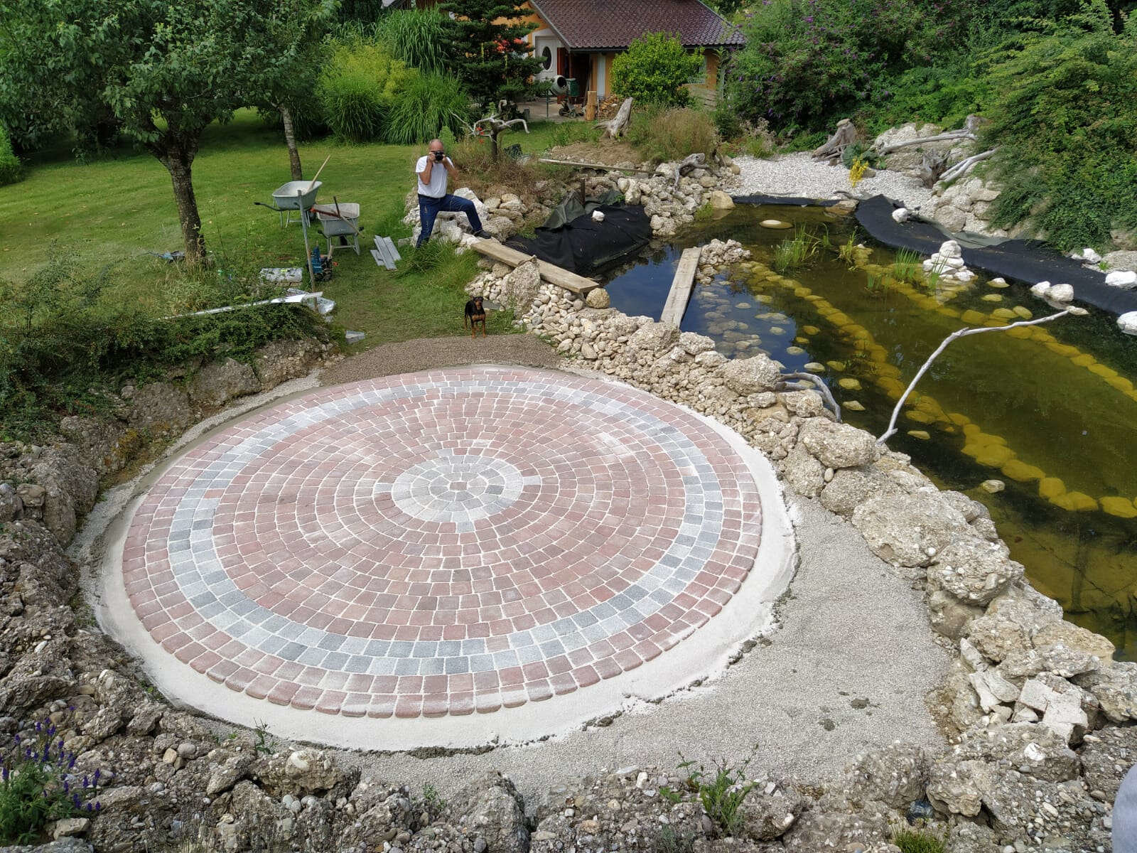 Pflasterung und Naturteich von Ebner Manfred Pflasterungen & Gartengestaltung